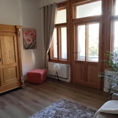 Apartment Romanze *